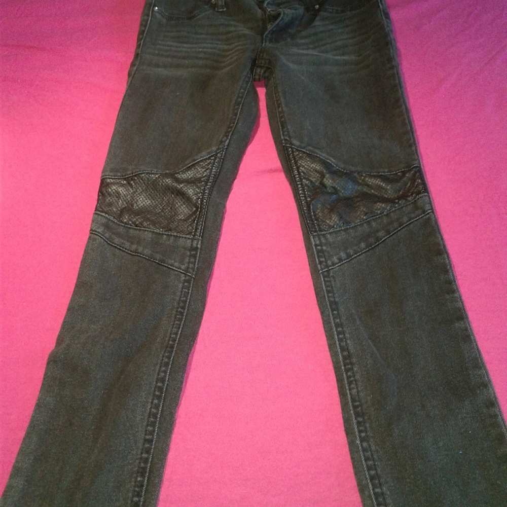 Ankle Super Skinny Black Jeans